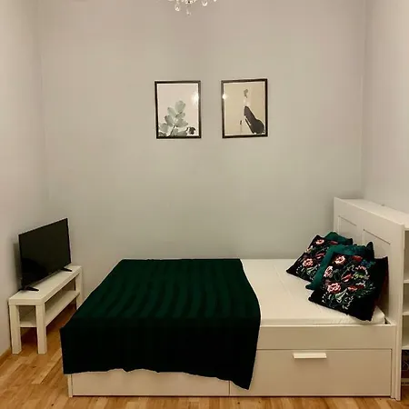 Apartament *