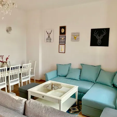 Apartament *